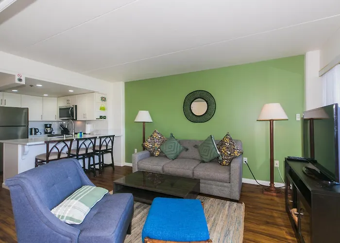 Ilikai Tower 1205 City View 1Br