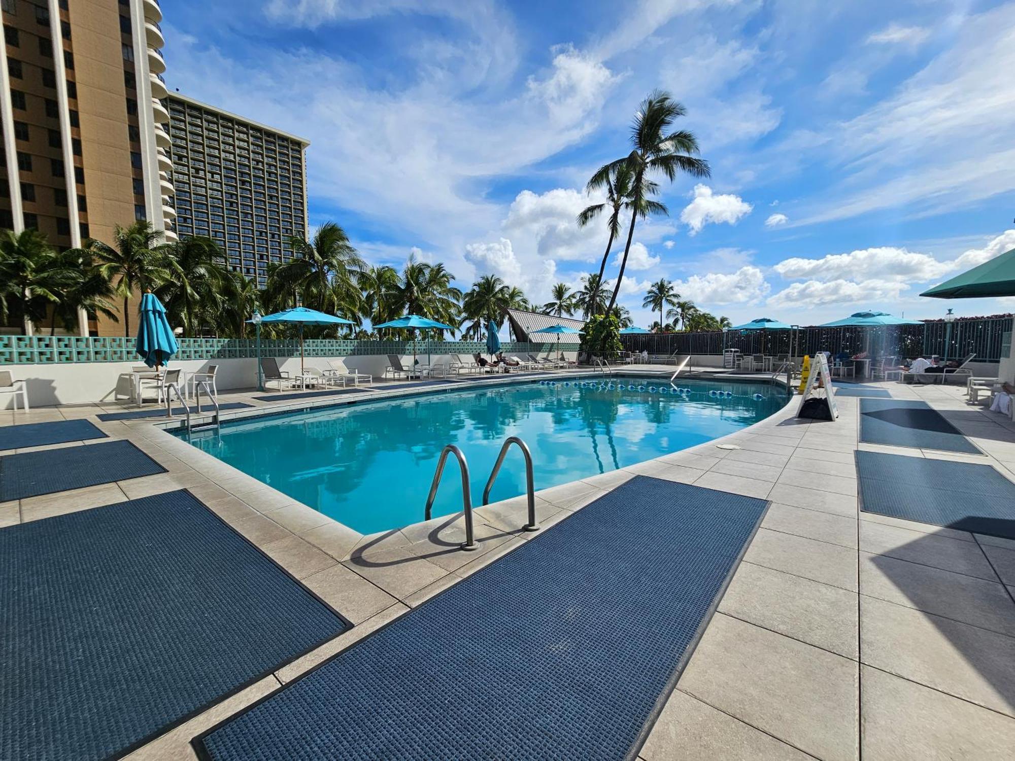 Ilikai Tower 1205 View 1br Honolulu